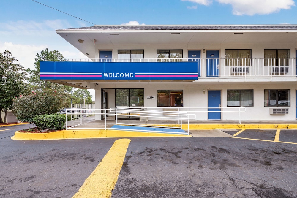 Motel6 Bessemer, AL - Birmingham 54/62