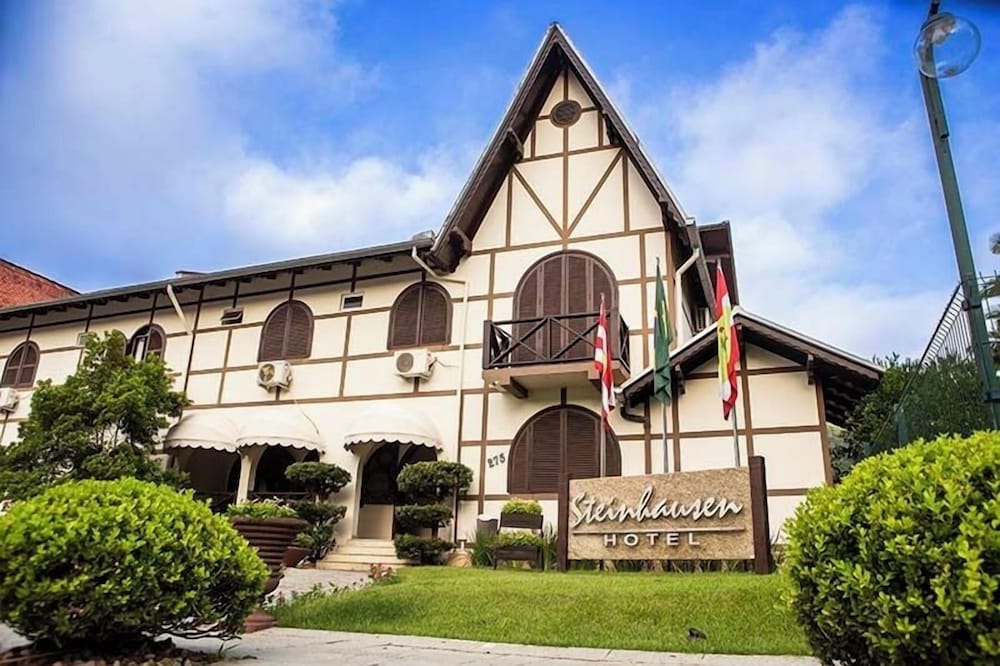 Steinhausen Colonial Hotel 3/20