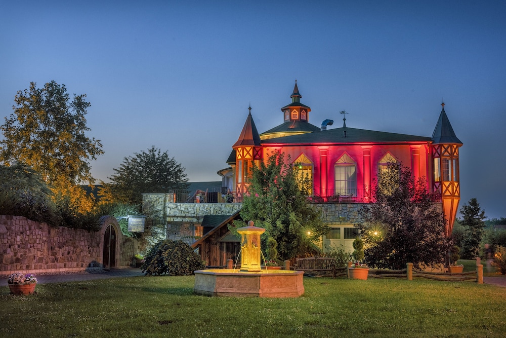 Wellnesshotel Seeschlosschen 2/50