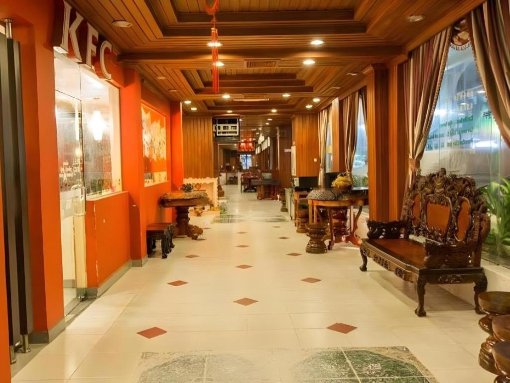 Asia Hotel 29/45