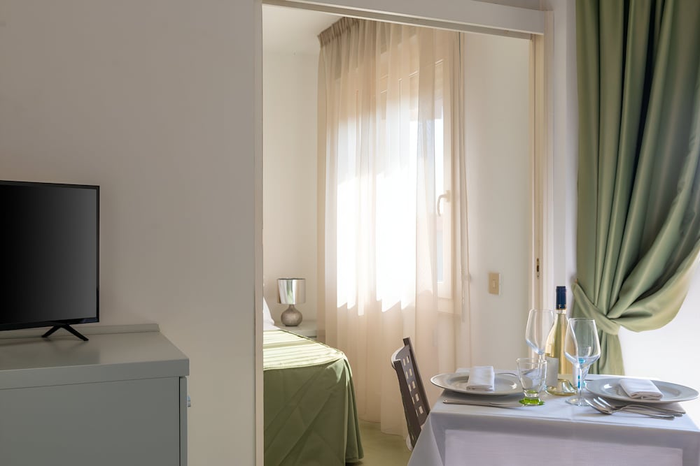 Tirreno Residence 28/29