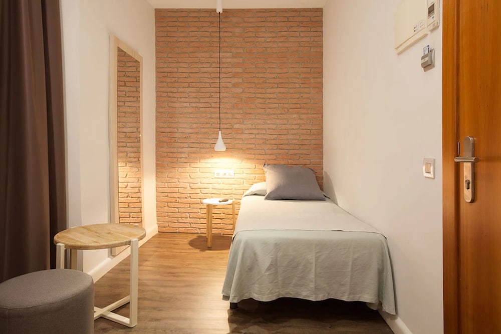Hostal Fernando 32/55