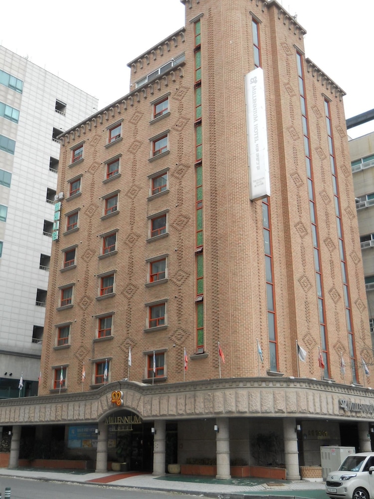 Hotel Millennium 1/43