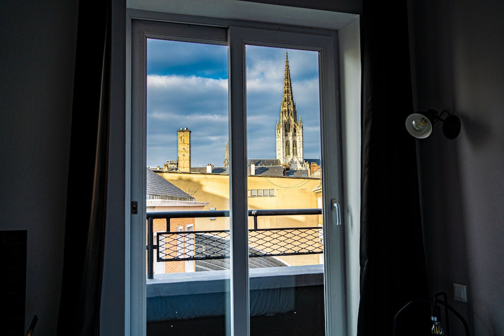 Alive Hotel De Quebec 50/50