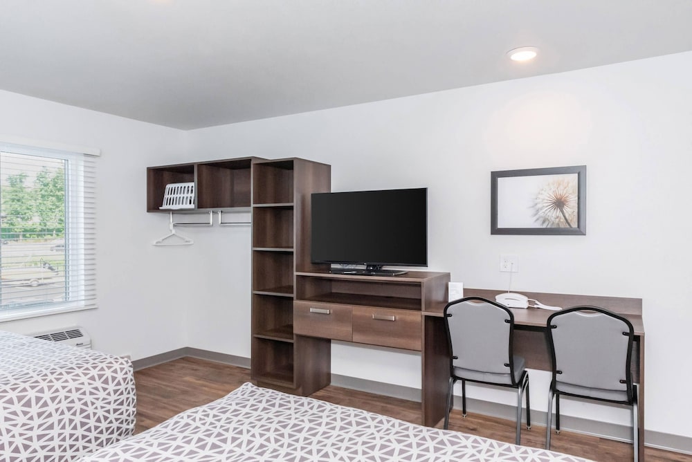 WoodSpring Suites Buford near Mall of Georgia-Lake Lanier 44/57