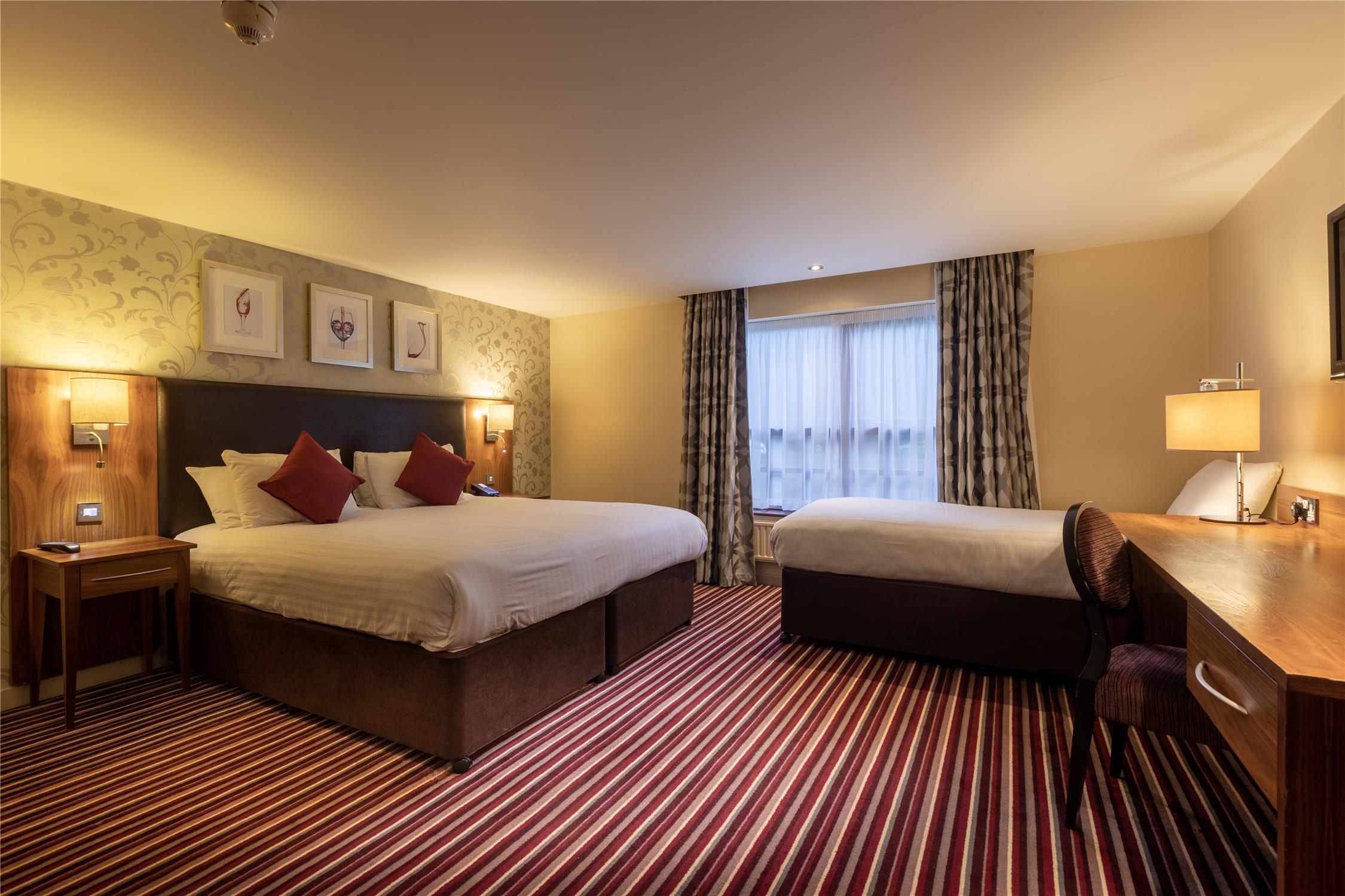 Gloucester Robinswood Hotel By Sunday 3/23