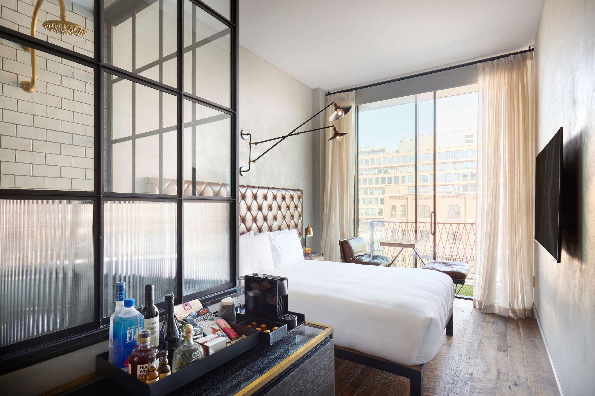 غرفة قياسية، Arlo Williamsburg 2/2