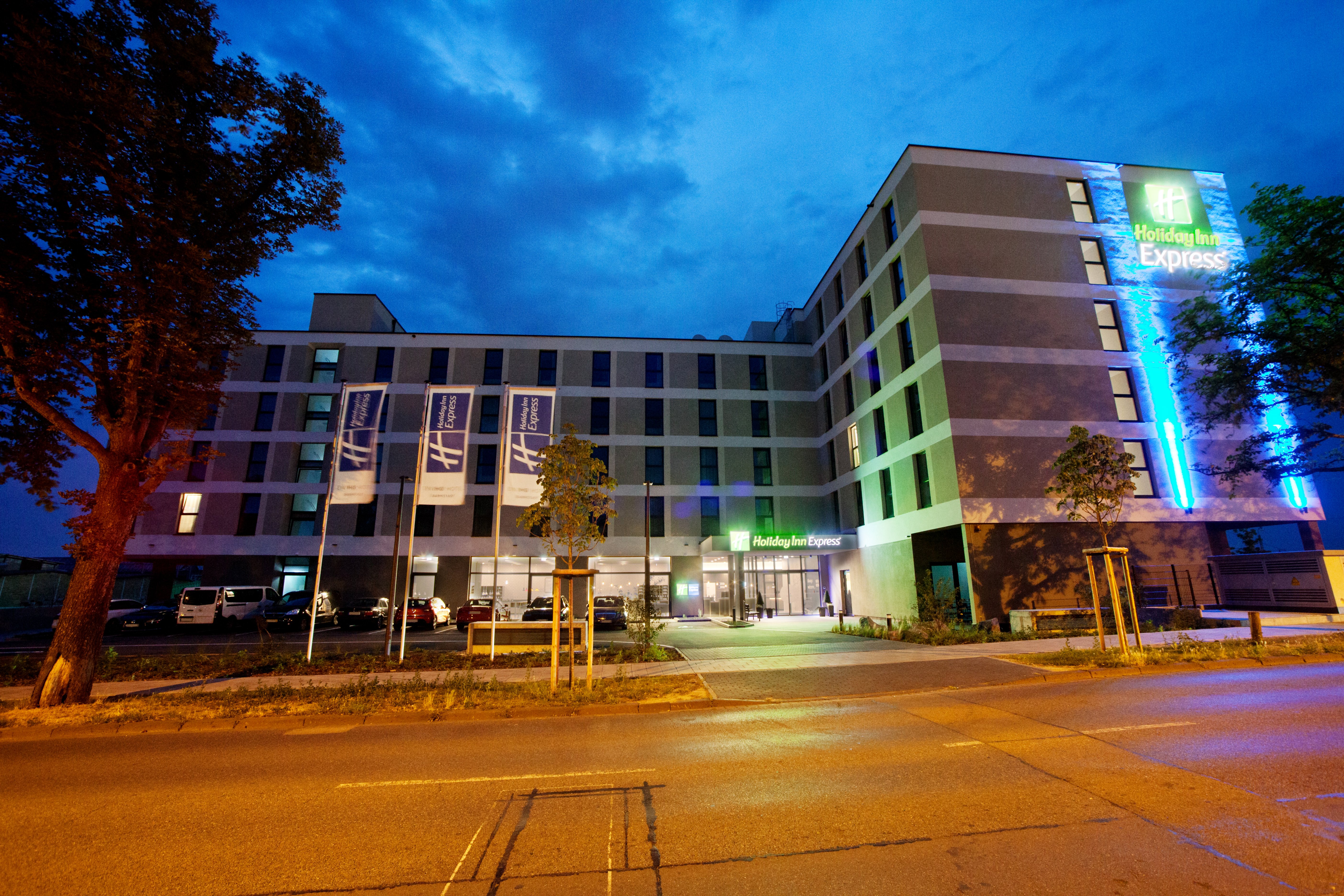 Holiday Inn Express Darmstadt 3/50
