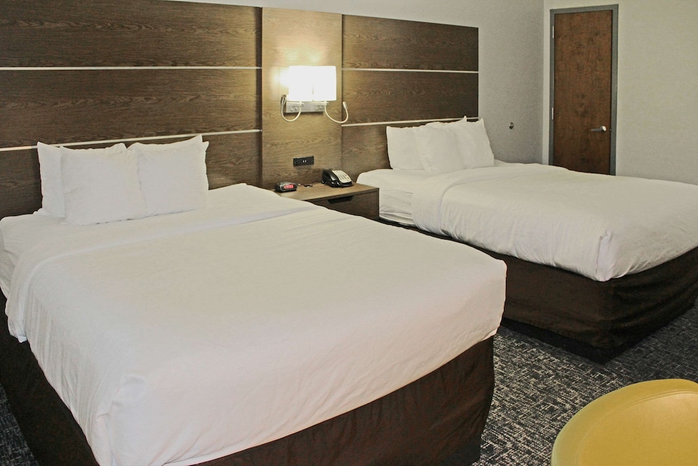 Comfort Inn & Suites Near Lake Guntersville 12/52