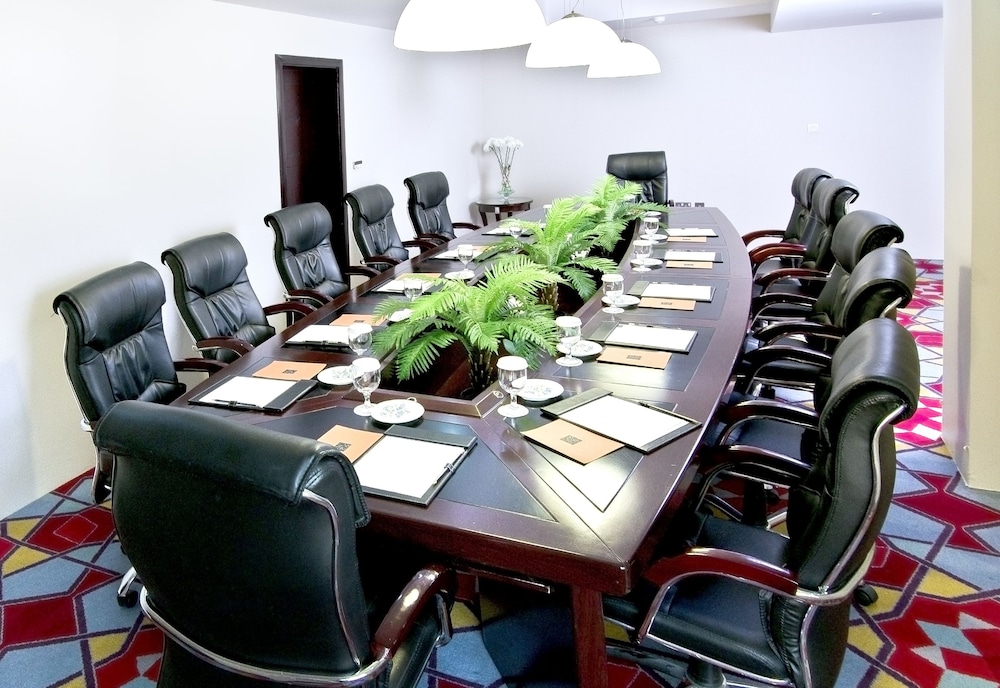 Corp Executive Hotel Doha Suites 42/50