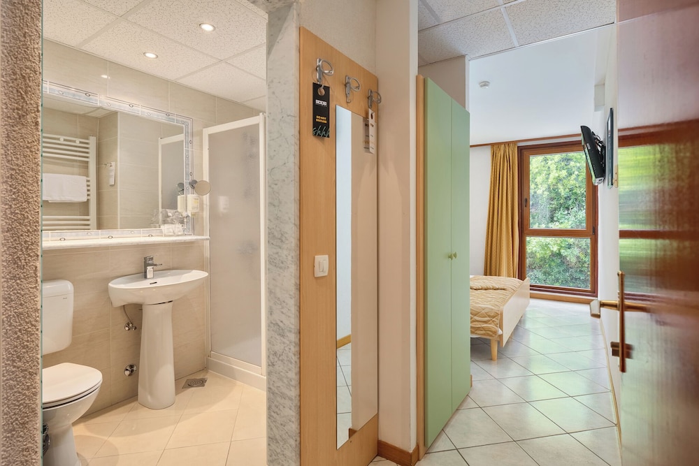 Hotel Narcis - Maslinica Hotels and Resorts 46/48
