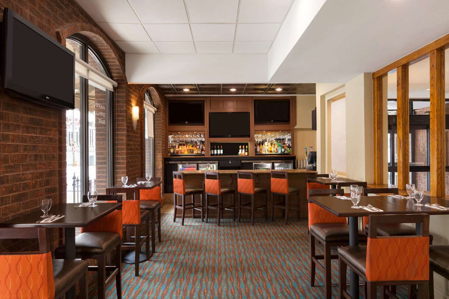 Days Inn By Wyndham Baltimore Inner Harbor 35/52