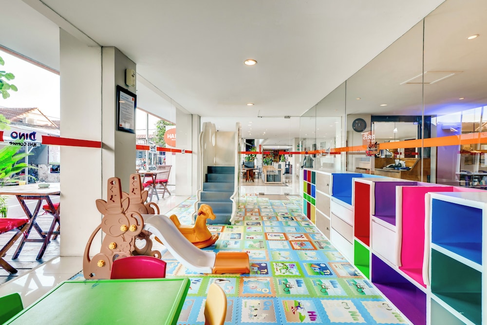 Harris Hotel Seminyak 40/50