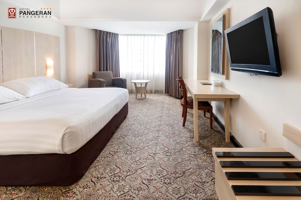 غرفة ديلوكس بسرير كينج، Hotel Pangeran Pekanbaru 4/7