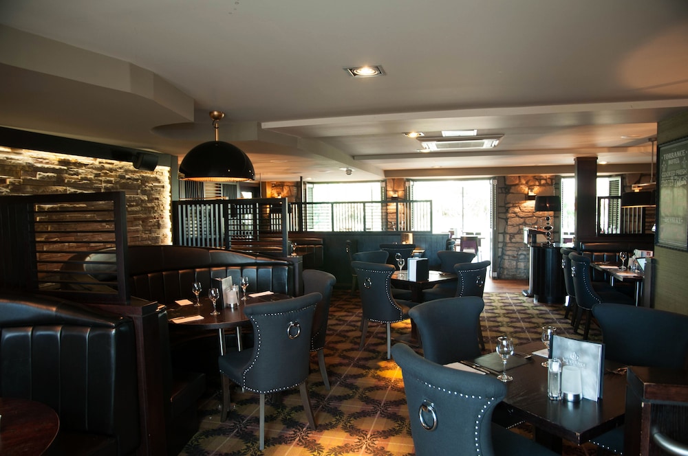THE TORRANCE HOTEL 40/46