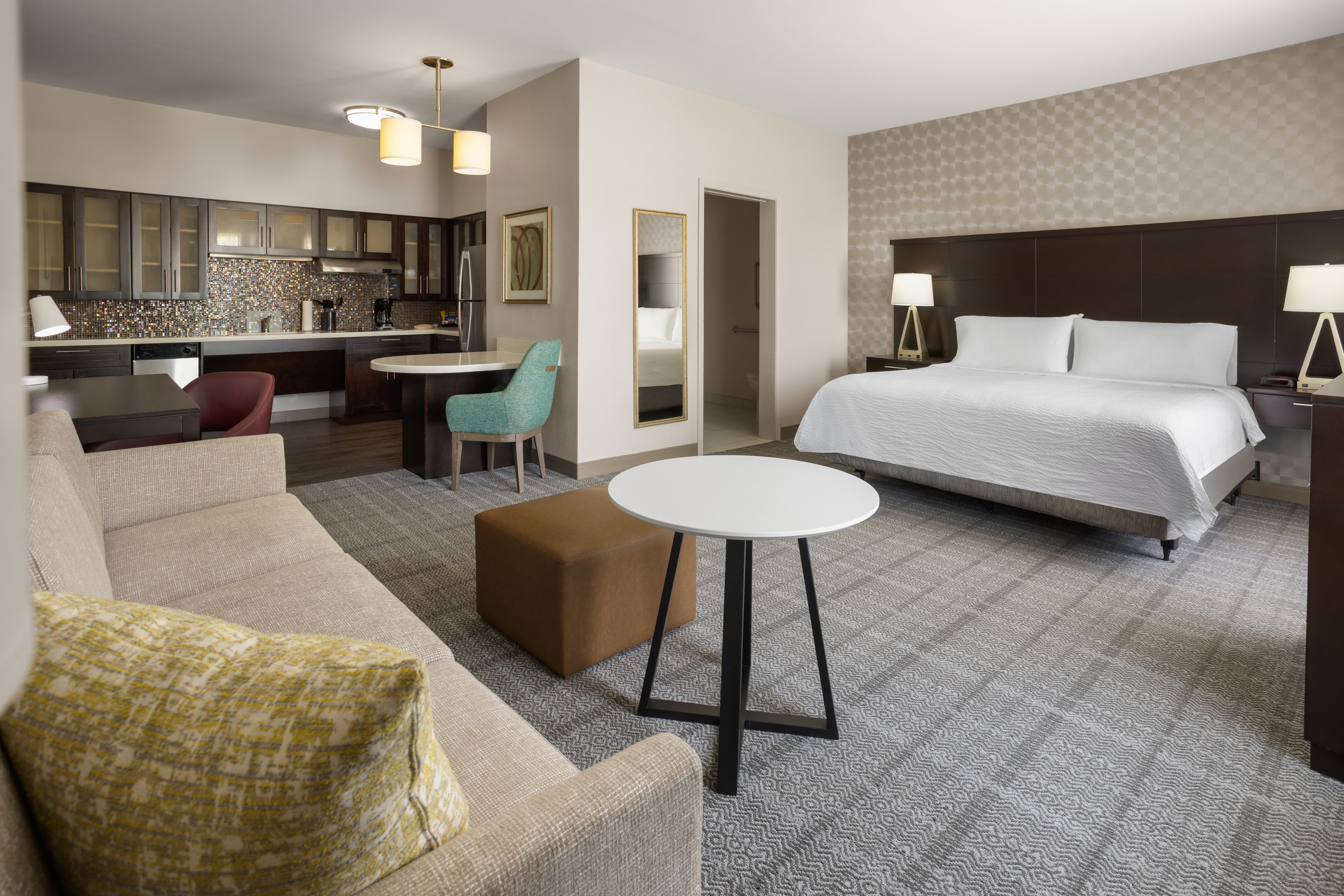 STAYBRIDGE SUITES MIAMISBURG 18/78