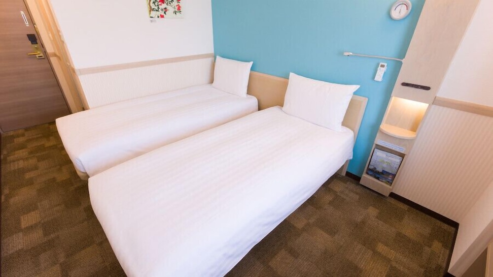 ECONOMY, TWIN BEDS
