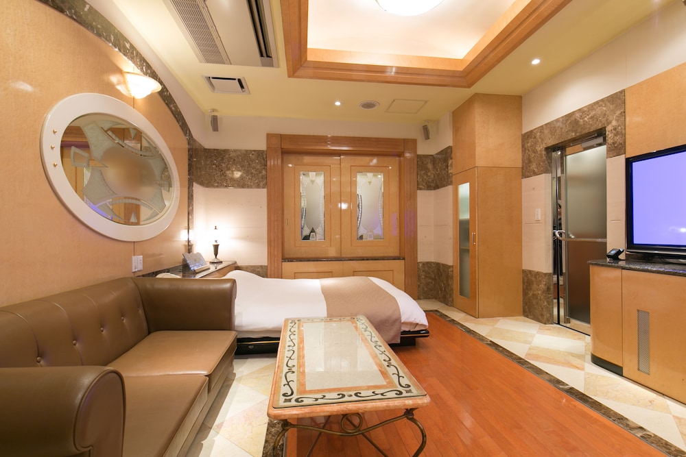 Hotel D-Wave 21/22
