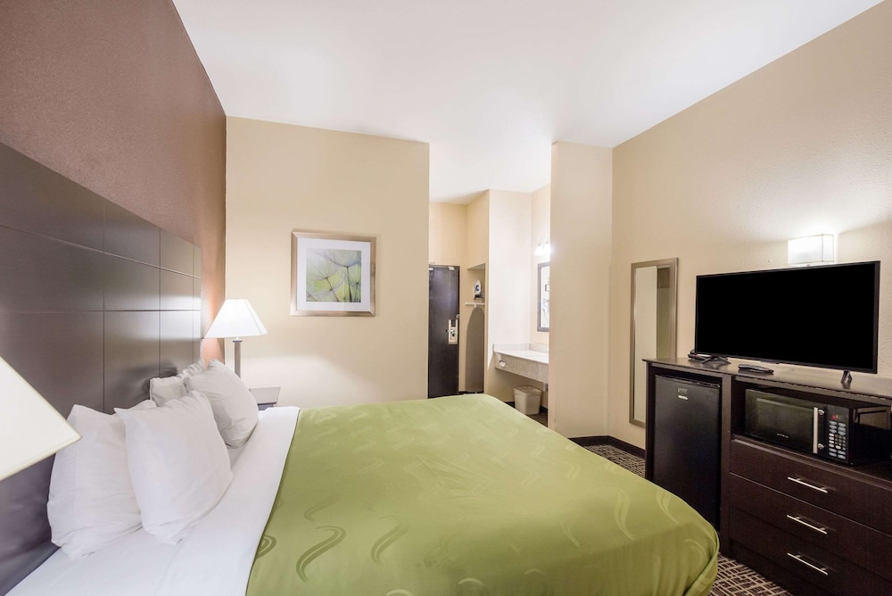 Quality Inn & Suites Caseyville - St. Louis 14/38