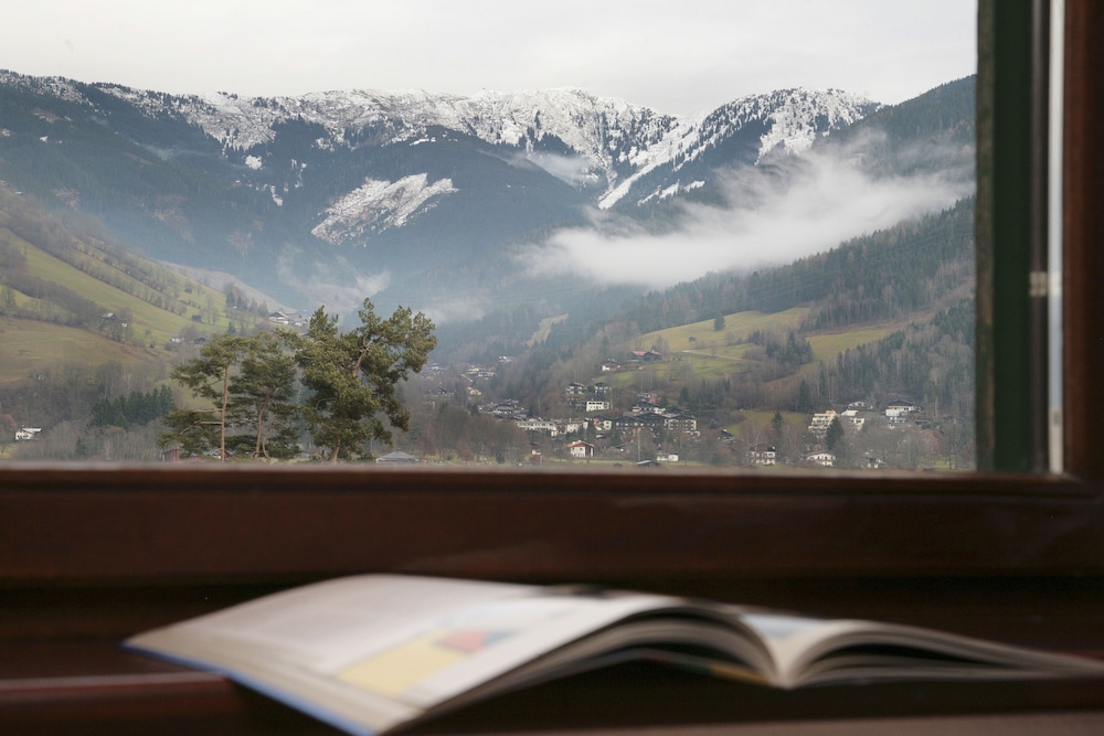 Edelweiss B&B 18/30