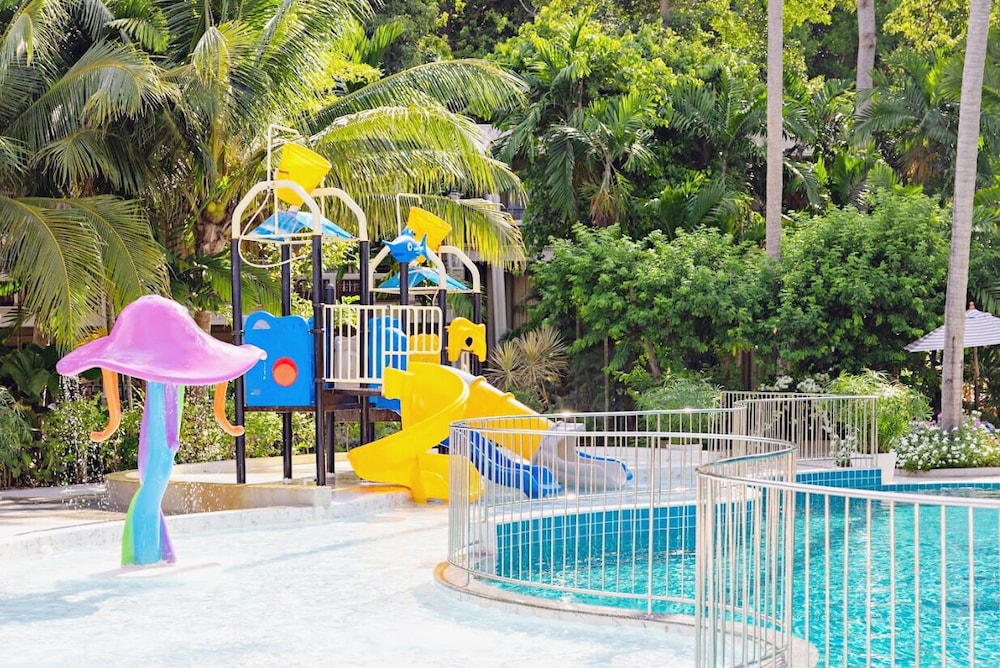 Fair House Beach Resort & Hotel 69/77
