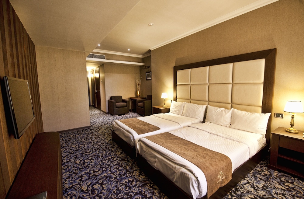 National by Stellar Hotels, Yerevan 12/76
