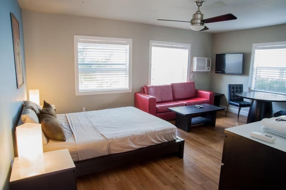 Sun Beach Inn 11/50