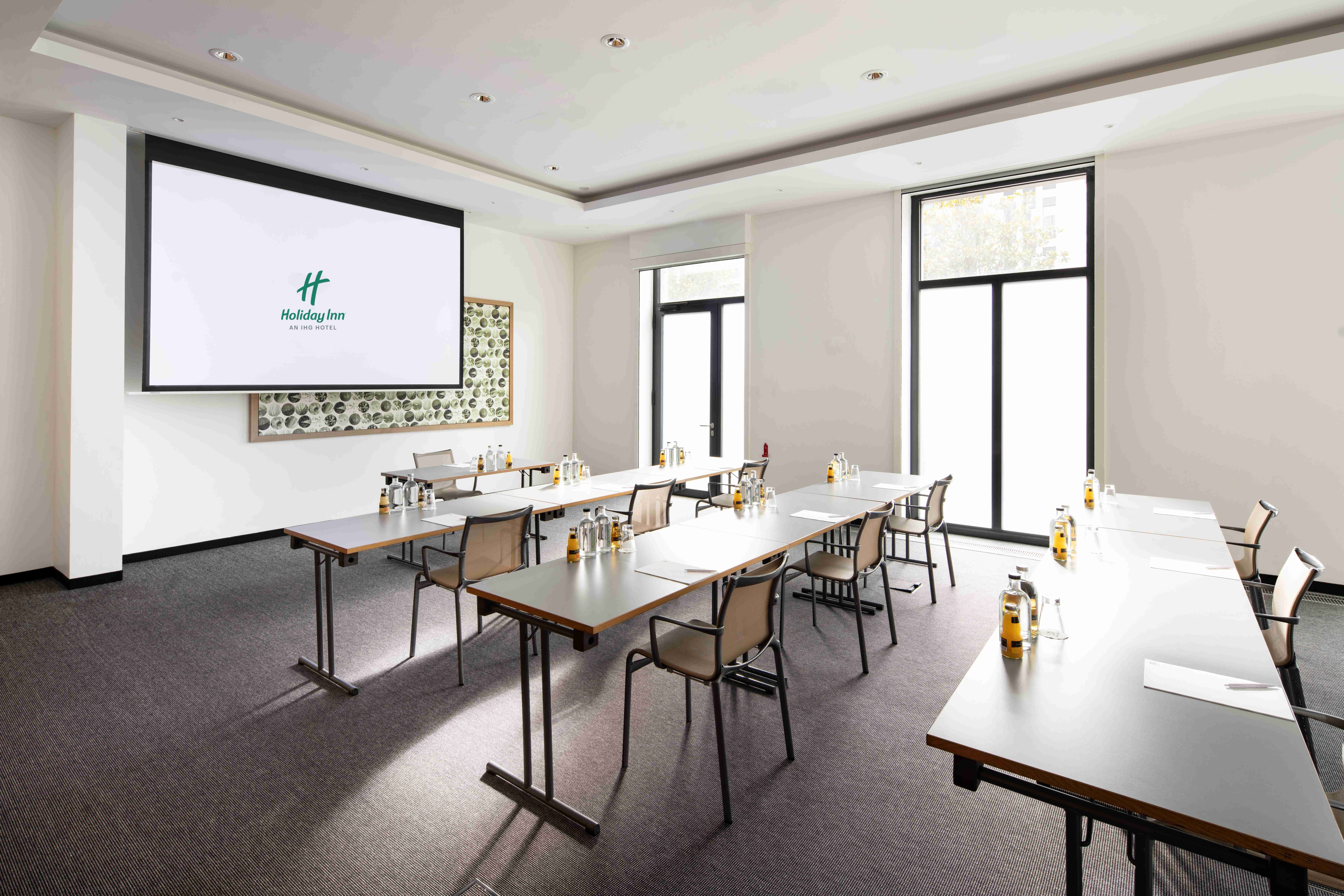 HOLIDAY INN FRANKFURT ALTE OPER 64/75