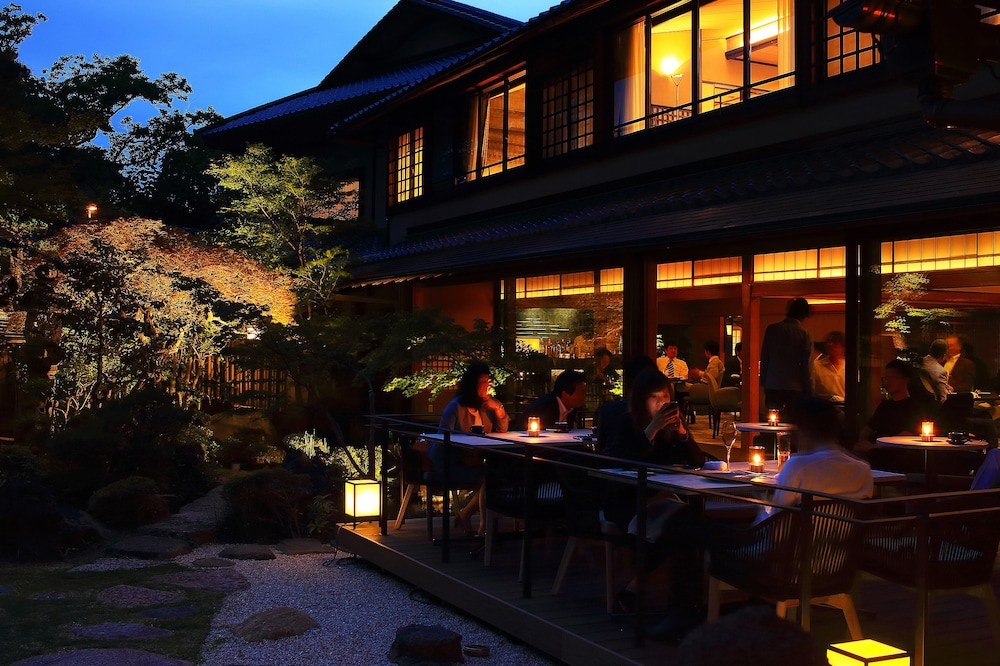 Nanzenji Sando Kikusui photo1