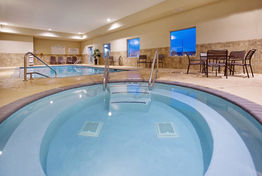 Holiday Inn Lincoln Southwest 16/43