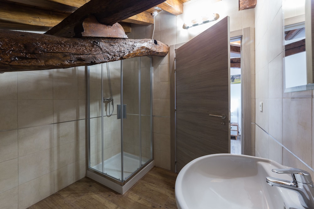Petit Hotel Goierri 38/43