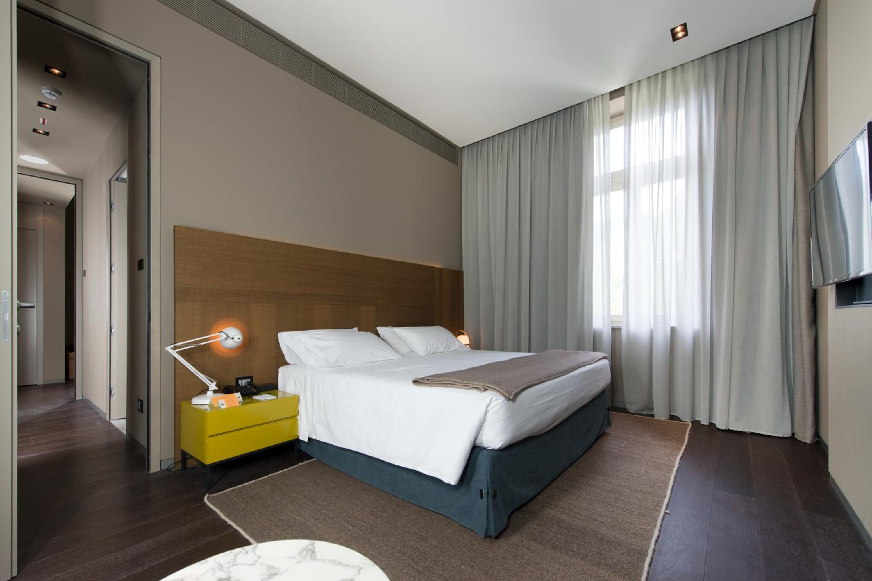جناح، Grand Hotel Billia 3/10