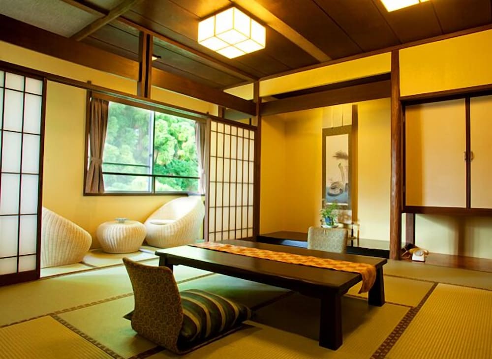 ICHIRINO KOGEN HOTEL ROAN 10/47