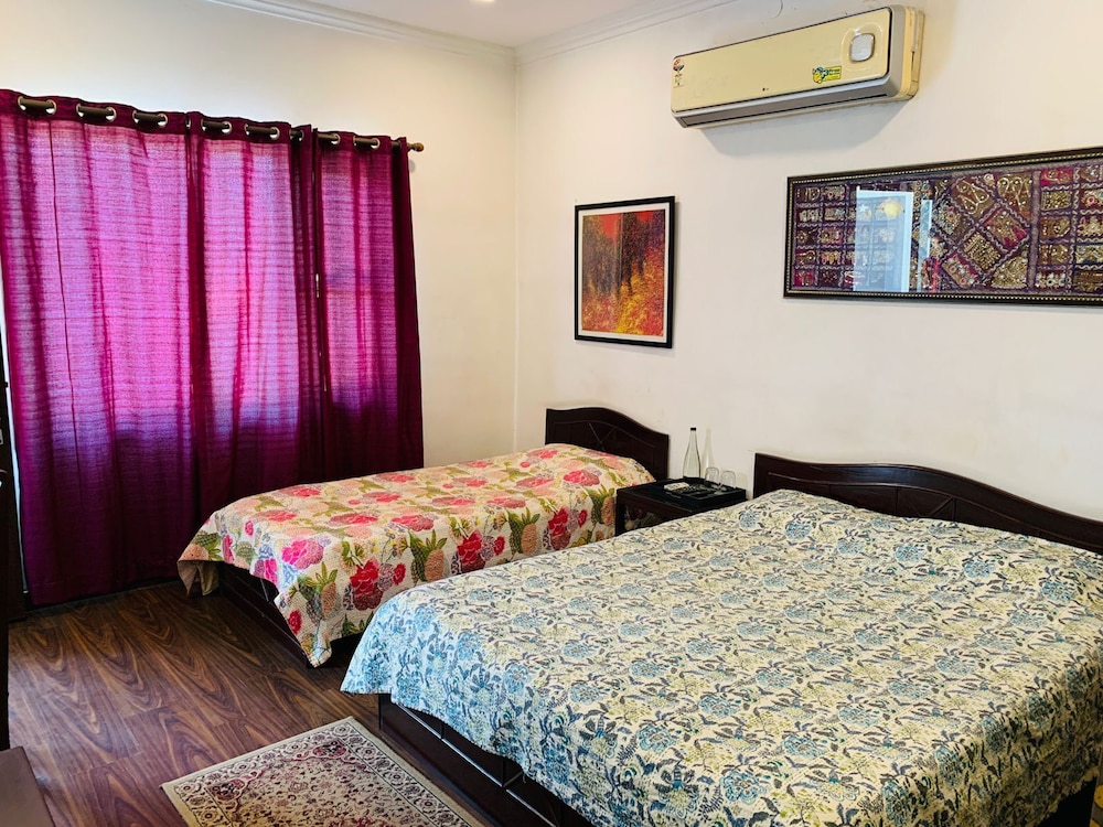 Hotel Vandana S Bed And Breakfast 14/50