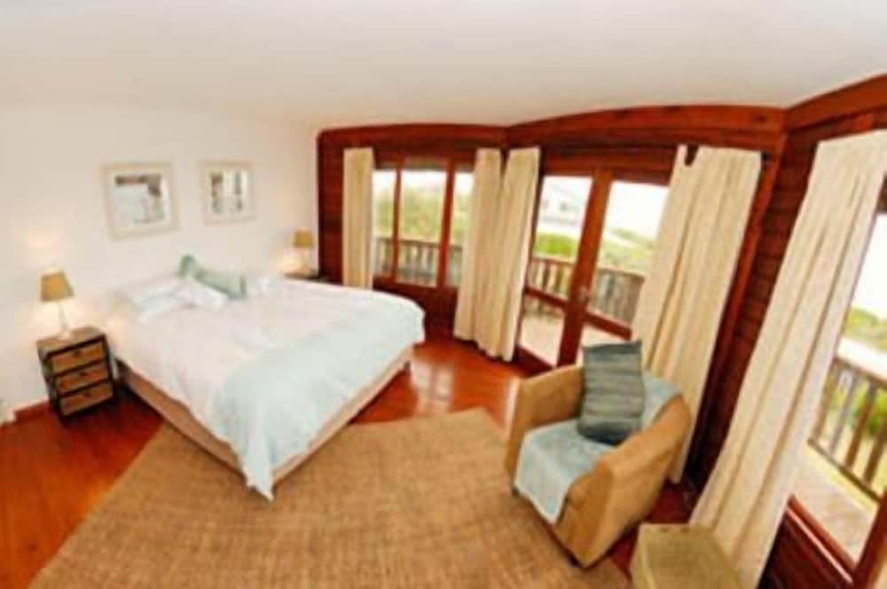 iKhaya Lodge & Conference Centre 3/23