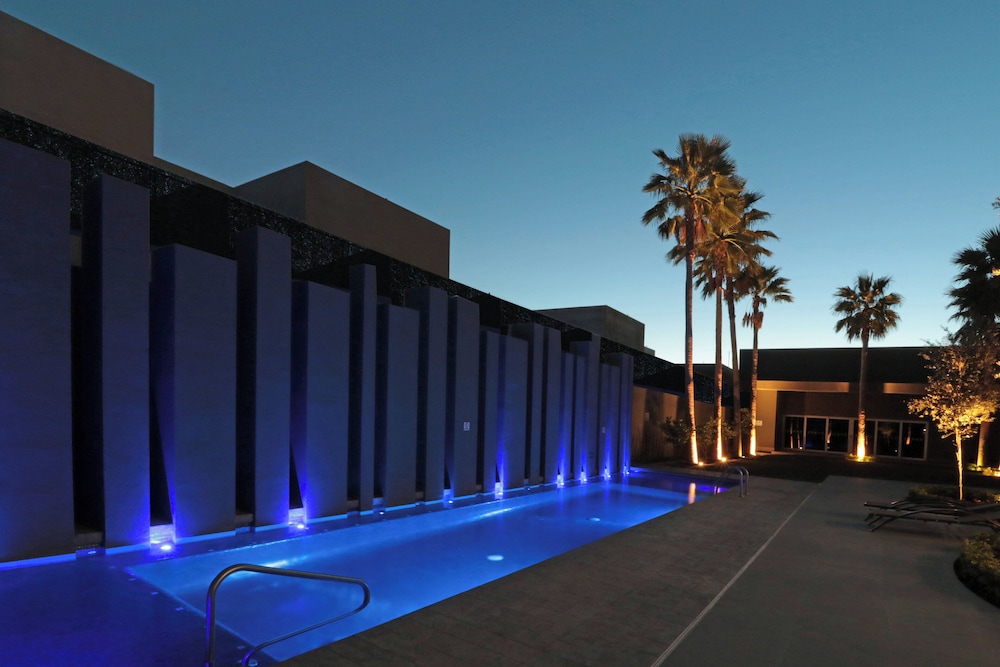 Holiday Inn Express Suites Hermosillo 23/50