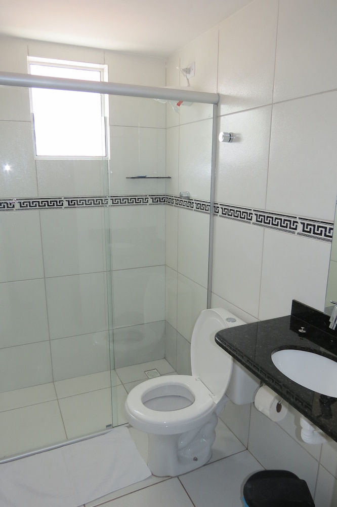 Tirol Praia Hotel Ltda 48/50