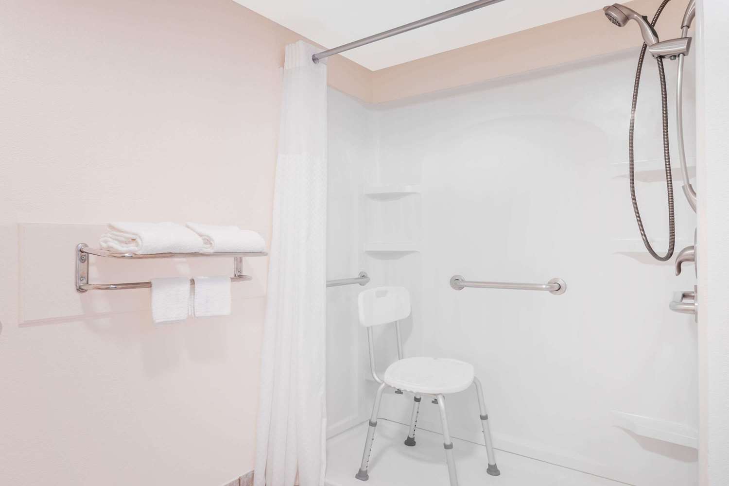 Travelodge By Wyndham Chattanooga/Hamilton Place 11/11