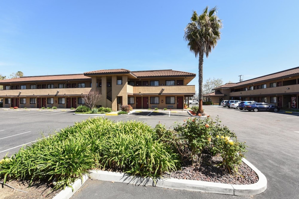 Signature Inn San Jose 3/58