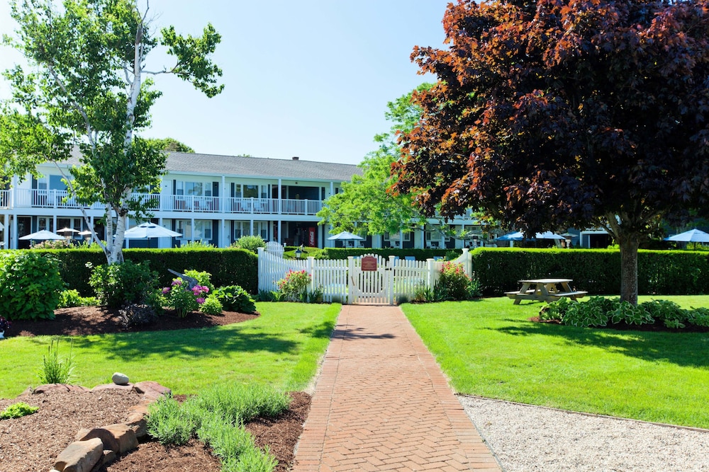 Seaglass Inn & Spa 2/49
