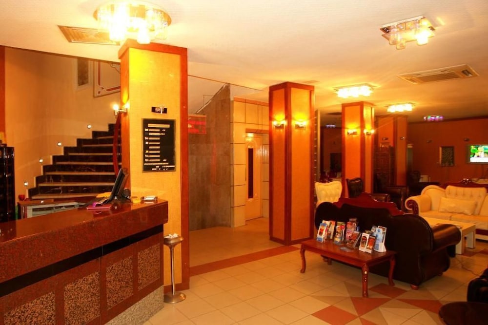 Turvan Hotel 25/38