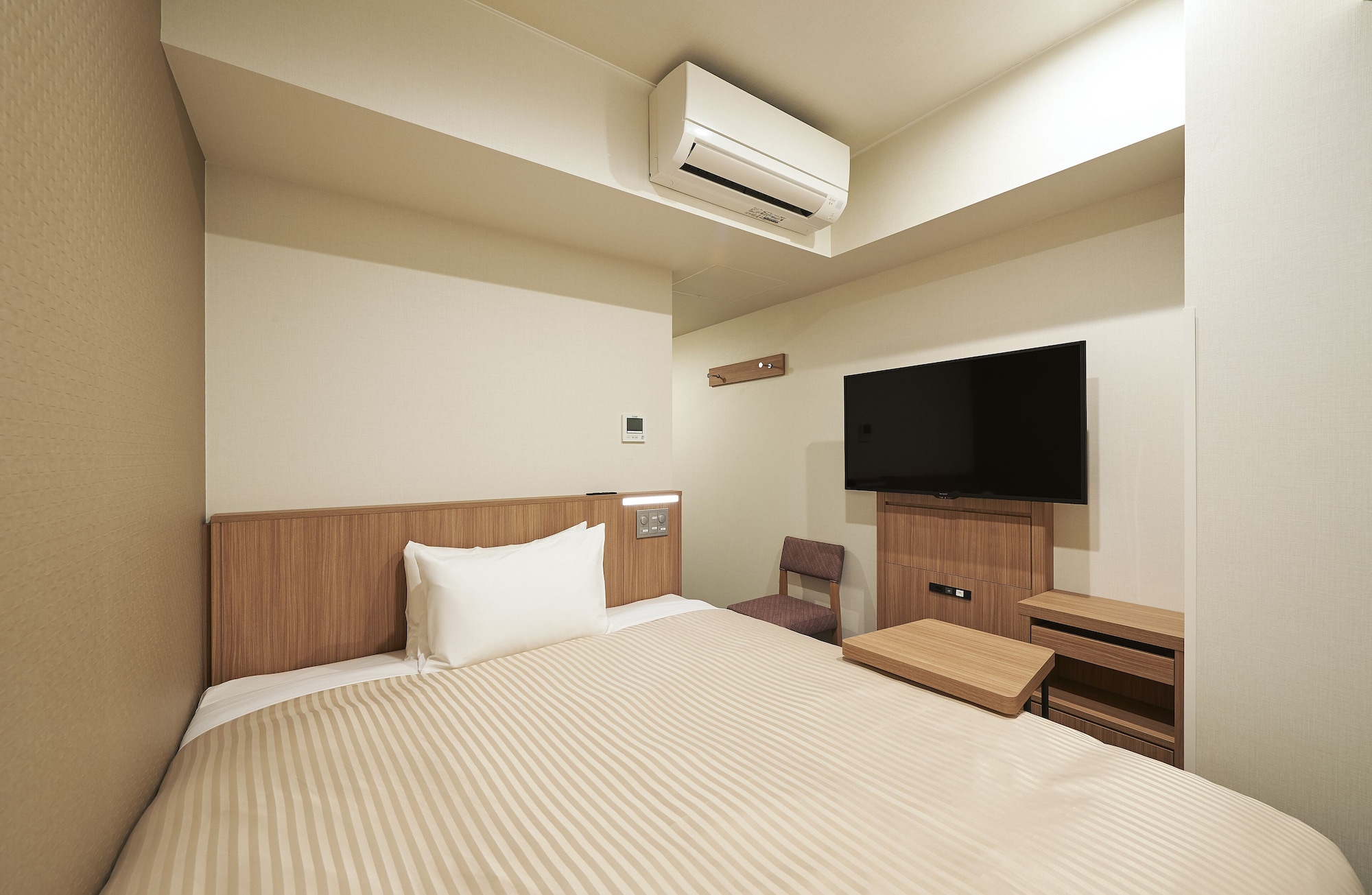 SUPERIOR, DOUBLE BED