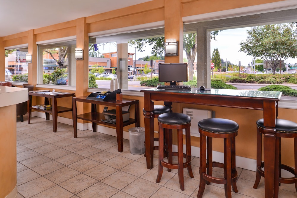 Campus Inn & Suites Eugene Downtown 44/57