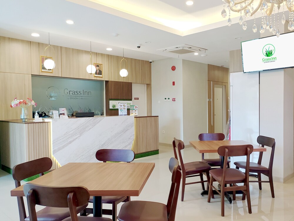 Grass Inn Hotel by Ergon Collections 17/19