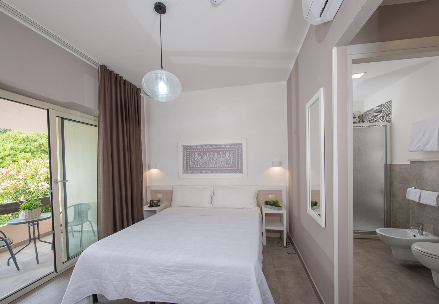 Room, Double or Twin Bed, Balcony or Terrace