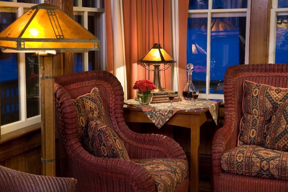 Lake Pointe Inn 14/50