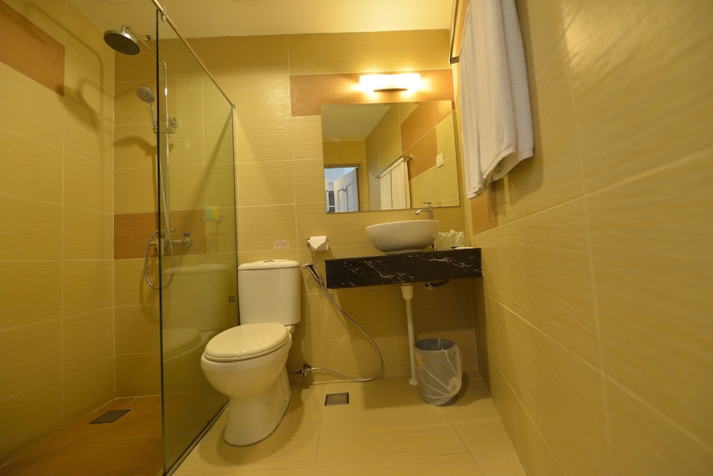 Abell Hotel Kuching 47/50