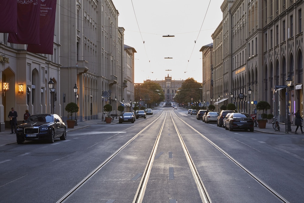 Hotel Vier Jahreszeiten Kempinski Munich 67/74