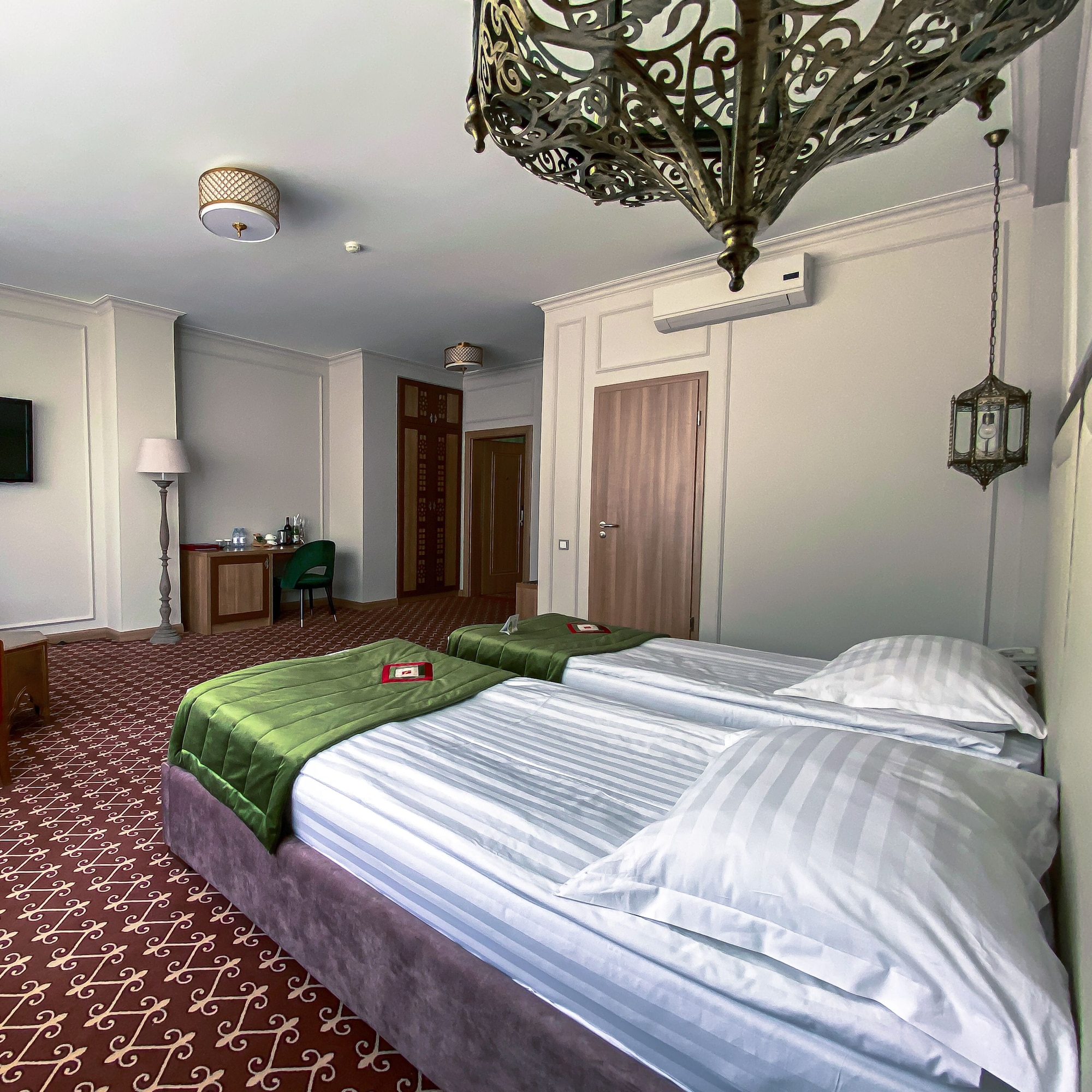STANDARD, TWIN BEDS