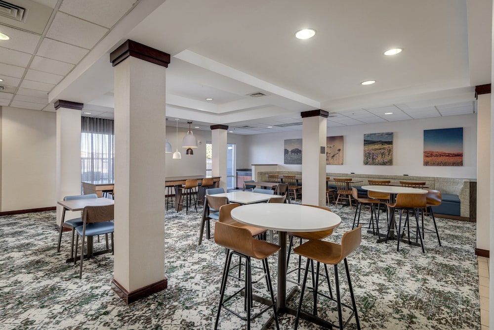 Fairfield Inn And Suites By Marriott Lawton 47/64